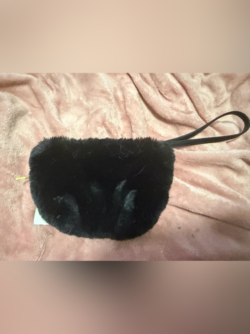House of Harlow 1960 Black Faux Fur Wristlet Pouch